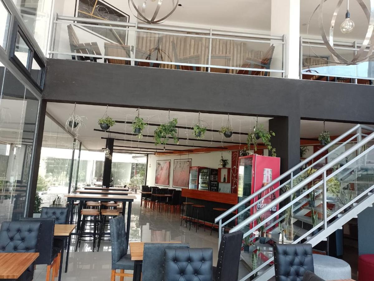 Golden Ross Hotel Villa Carlos Paz Ngoại thất bức ảnh