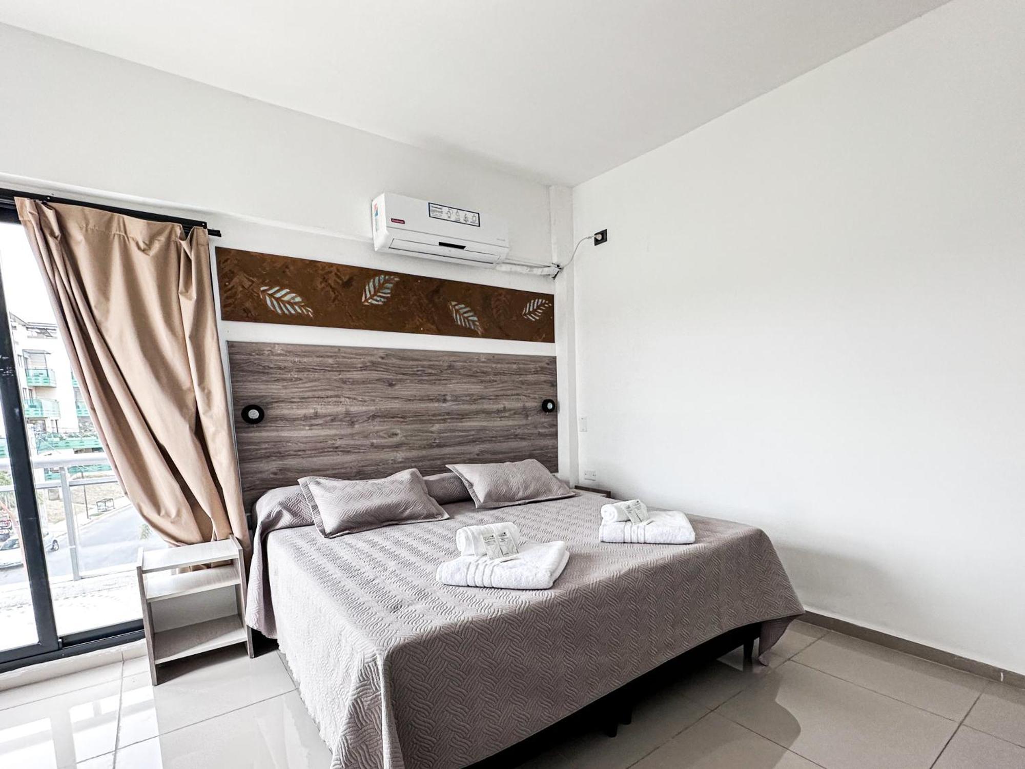 Golden Ross Hotel Villa Carlos Paz Ngoại thất bức ảnh