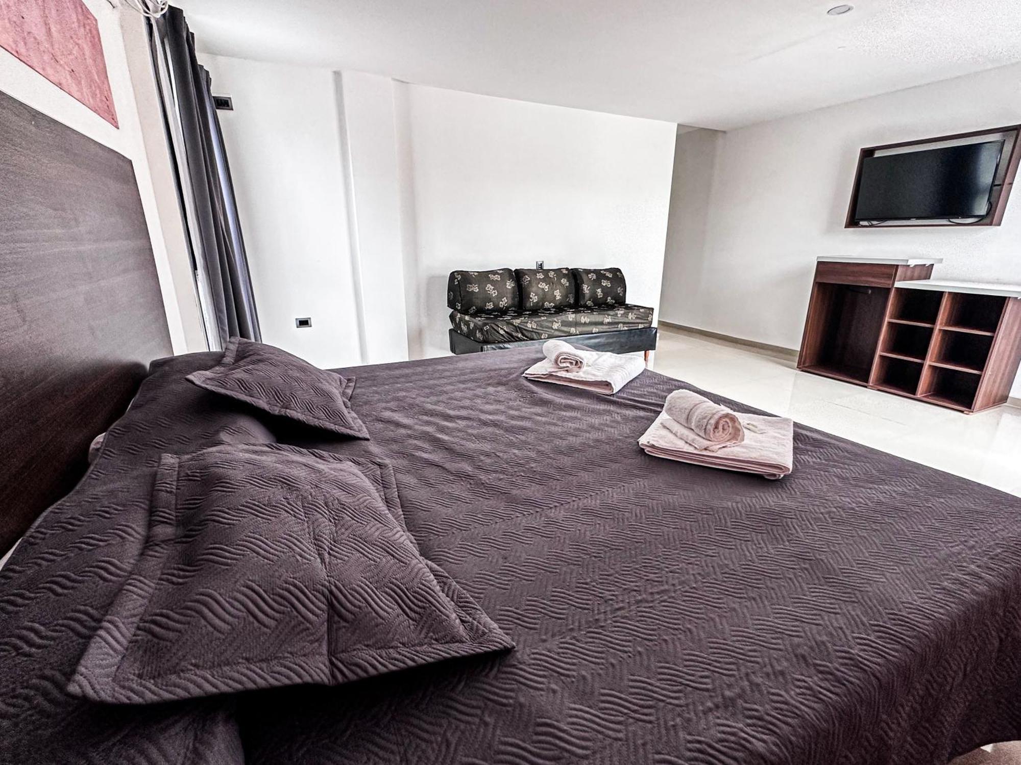 Golden Ross Hotel Villa Carlos Paz Ngoại thất bức ảnh