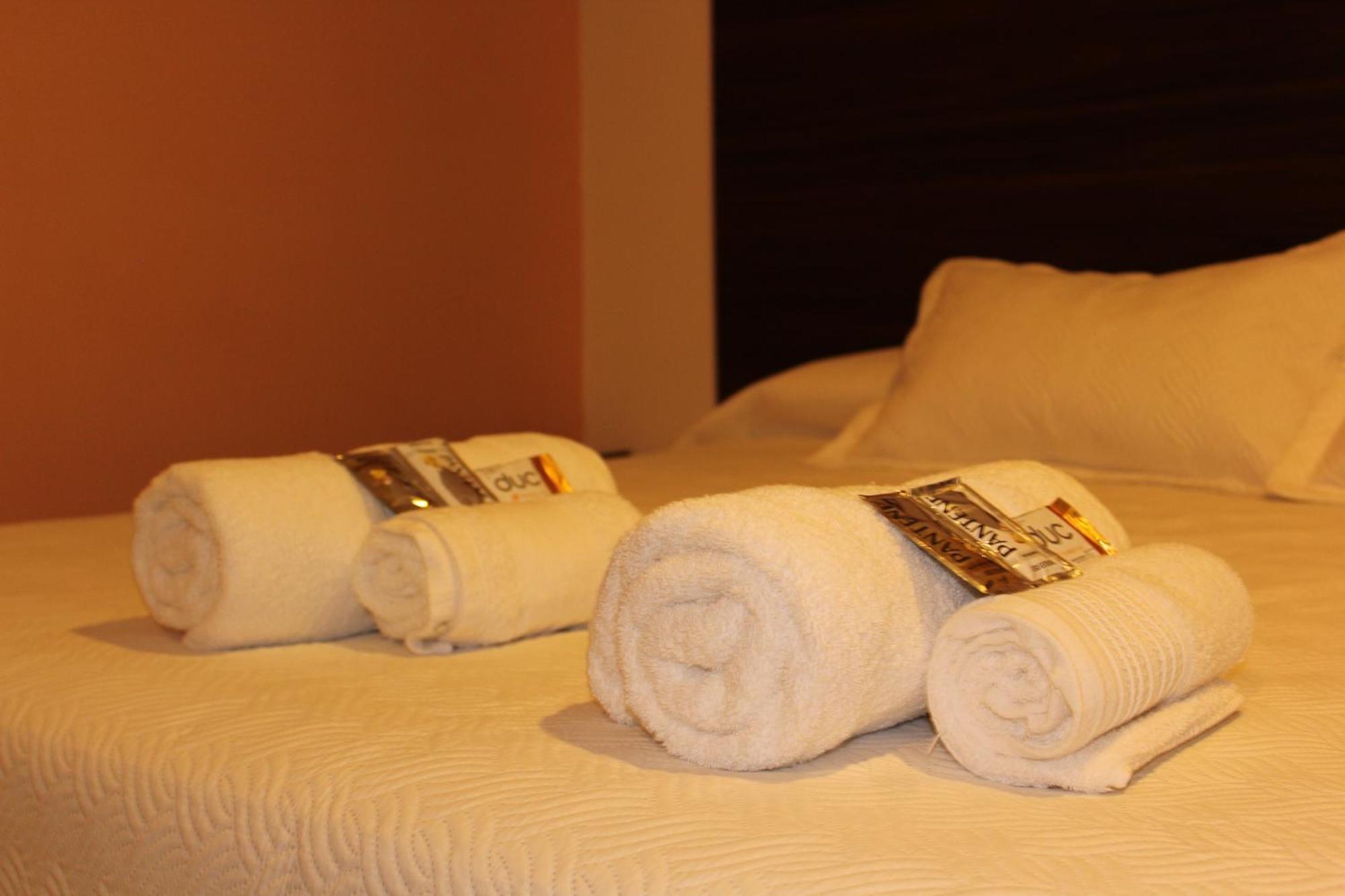 Golden Ross Hotel Villa Carlos Paz Ngoại thất bức ảnh