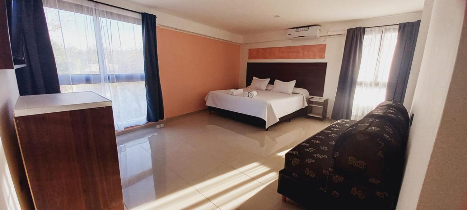 Golden Ross Hotel Villa Carlos Paz Ngoại thất bức ảnh