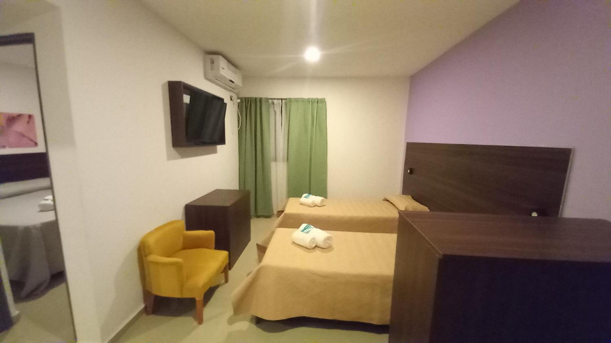 Golden Ross Hotel Villa Carlos Paz Ngoại thất bức ảnh